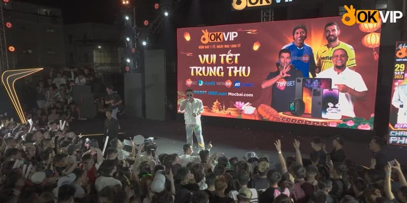 Ca Sĩ Châu Khải Phong Vui Trung Thu Tại Official Live OKVIP